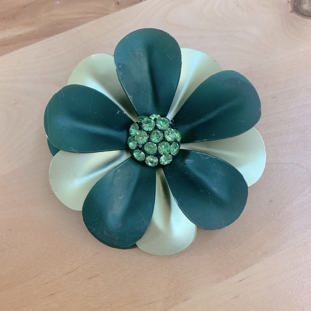 Beautiful Vintage Brooch